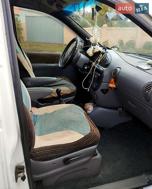 Минивэн Dodge Ram Van 1997 в Змиеве фото 6 Минивэн Dodge Ram Van 1997 в Змиеве