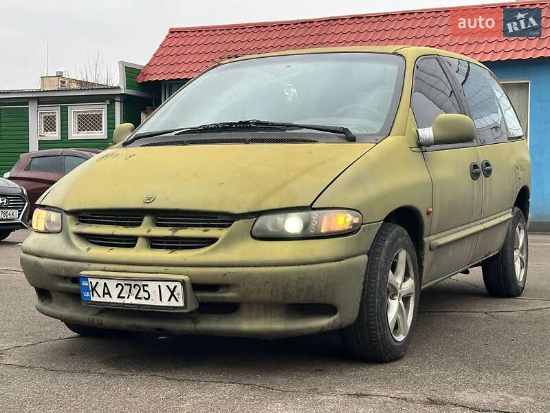 Мінівен Dodge Ram Van 2000 в Києві