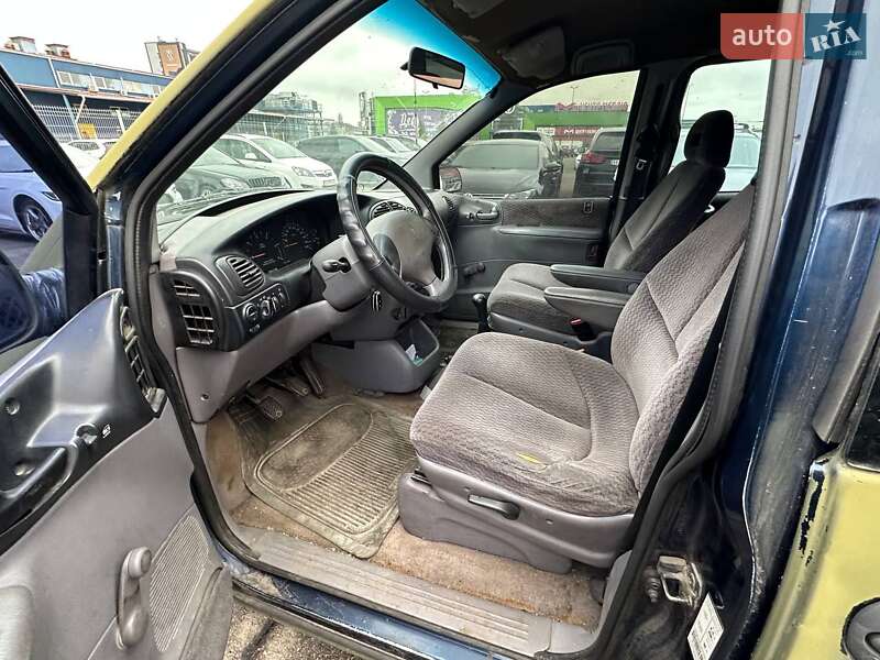 Минивэн Dodge Ram Van 2000 в Киеве