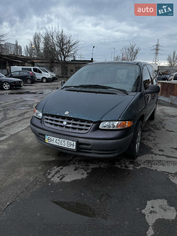 Минивэн Dodge Ram Van 1998 в Одессе