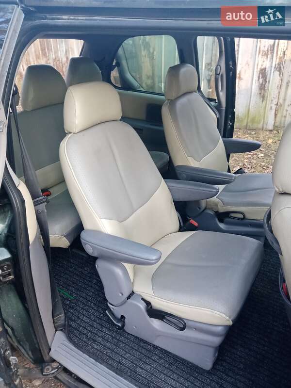 Минивэн Dodge Ram Van 2000 в Черновцах