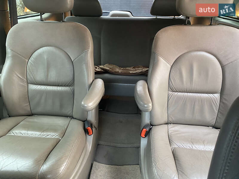 Минивэн Dodge Ram Van 2003 в Черновцах