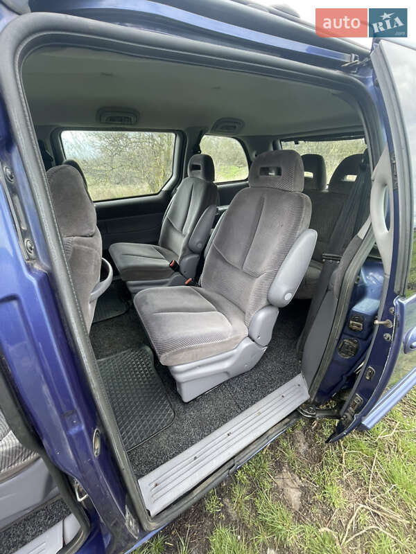 Минивэн Dodge Ram Van 1998 в Семеновке
