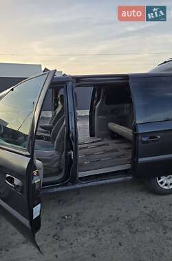 Минивэн Dodge Ram Van 2002 в 