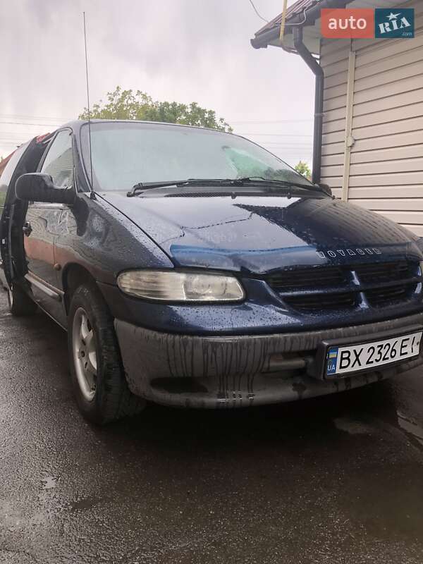 Минивэн Dodge Ram Van 2000 в Хмельницком