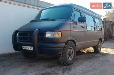 Минивэн Dodge Ram Van 1993 в Киеве
