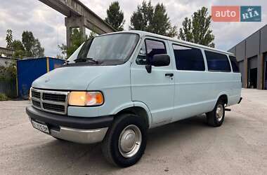 Минивэн Dodge Ram Van 1996 в 