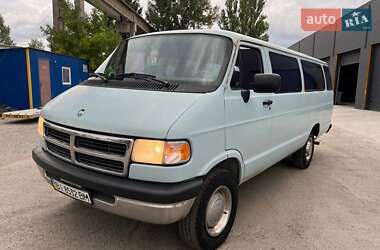 Минивэн Dodge Ram Van 1996 в 
