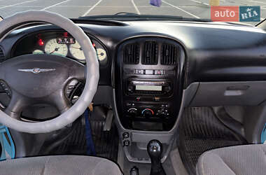 Минивэн Dodge Ram Van 2004 в 