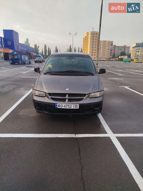 Мінівен Dodge Ram Van 2000 в Кам'янець-Подільському фото 11 Мінівен Dodge Ram Van 2000 в Кам'янець-Подільському