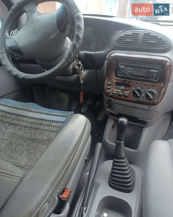 Минивэн Dodge Ram Van 1998 в Тернополе