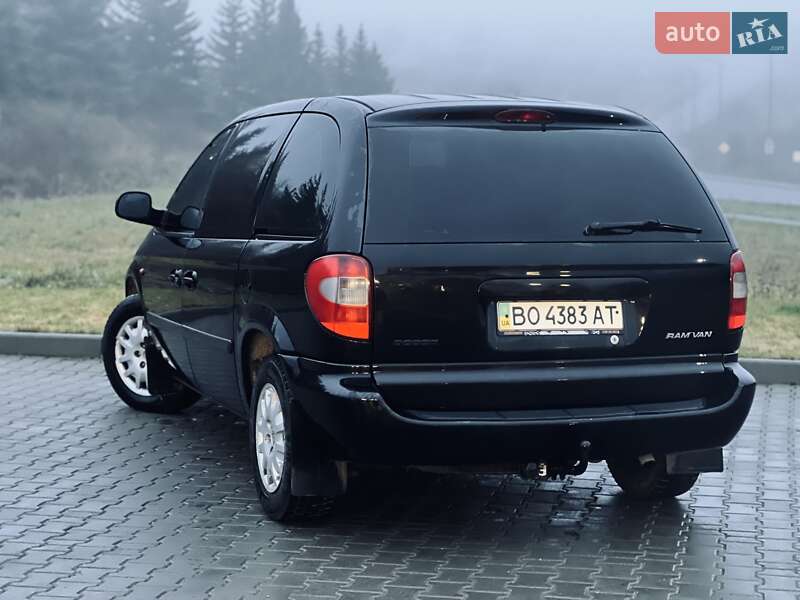 Мінівен Dodge Ram Van 2005 в Тернополі