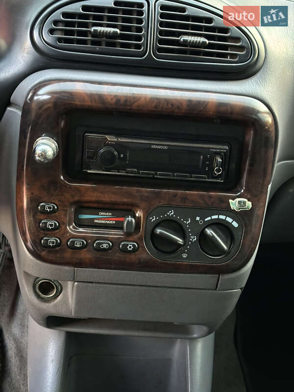 Минивэн Dodge Ram Van 1998 в Житомире