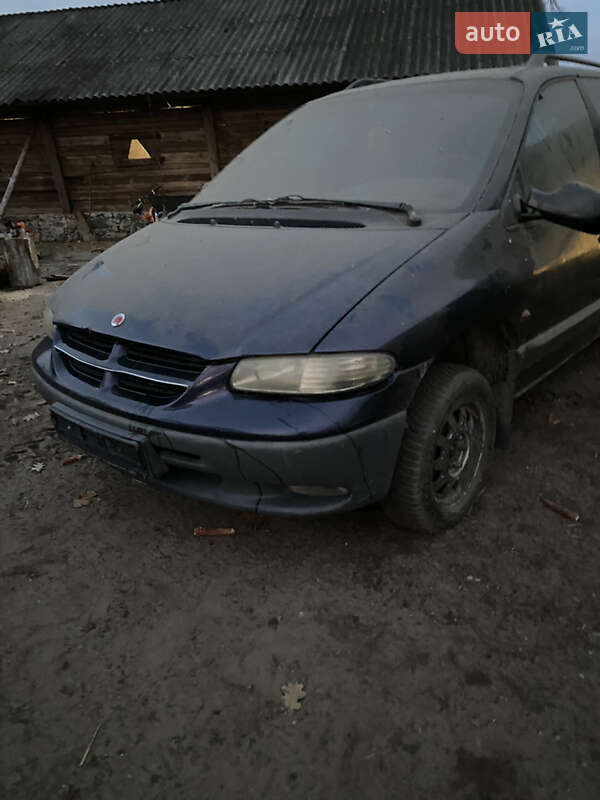 Мінівен Dodge Ram Van 1998 в Сарнах