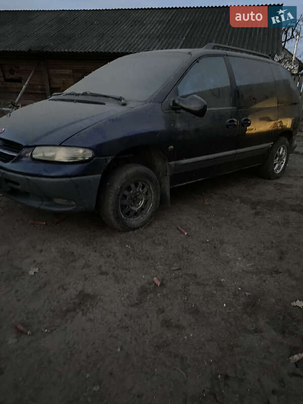 Мінівен Dodge Ram Van 1998 в Сарнах