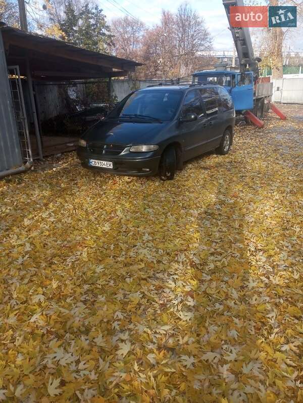Мінівен Dodge Ram Van 2000 в Чернігові