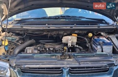 Мінівен Dodge Ram Van 1998 в Чернівцях