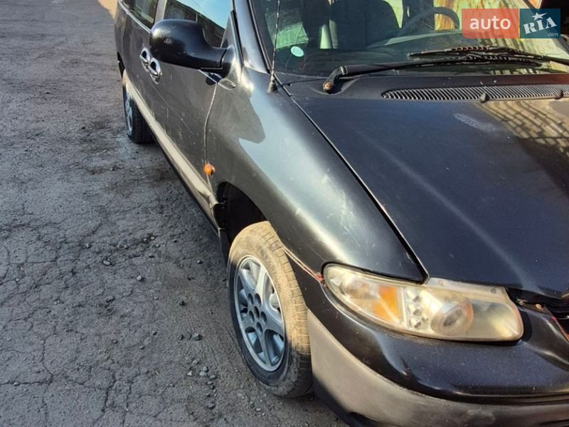 Минивэн Dodge Ram Van 1999 в Львове