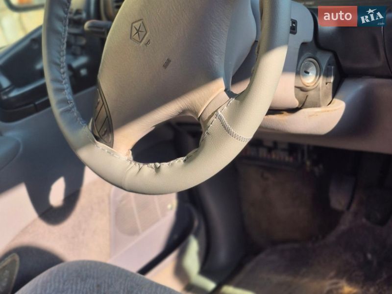 Минивэн Dodge Ram Van 1999 в Львове