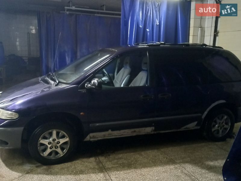 Минивэн Dodge Ram Van 1999 в Харькове