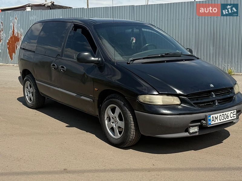 Минивэн Dodge Ram Van 2000 в Киеве