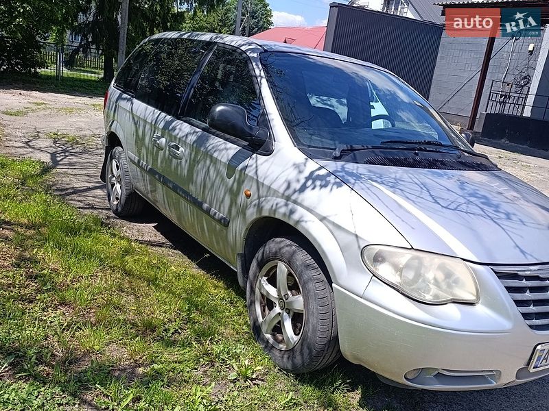 Мінівен Dodge Ram Van 2005 в Любомлі