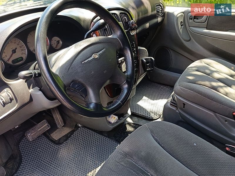 Мінівен Dodge Ram Van 2005 в Любомлі