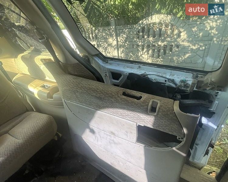 Мінівен Dodge Ram Van 1998 в Полтаві