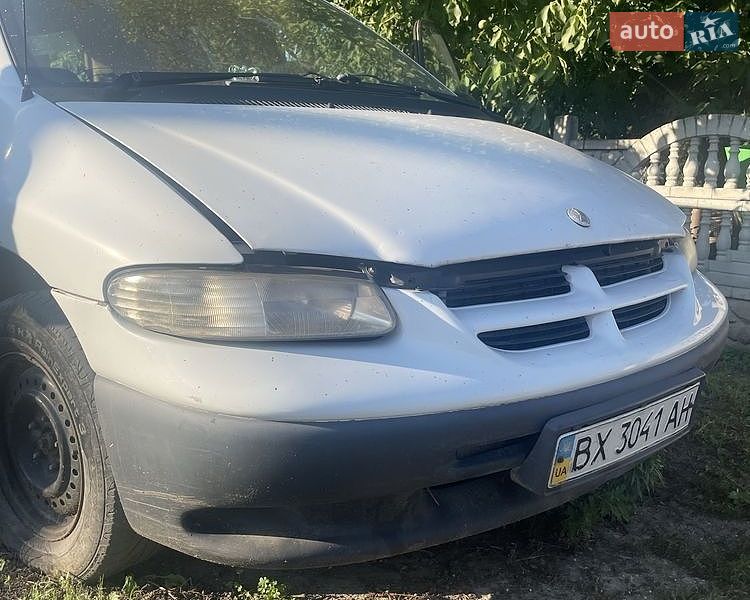 Мінівен Dodge Ram Van 1998 в Полтаві