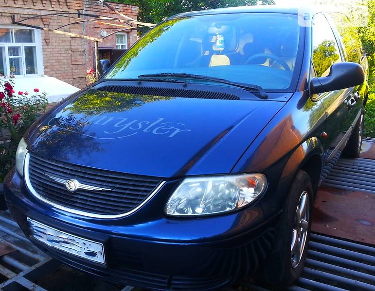 Dodge Ram Van 2003 года