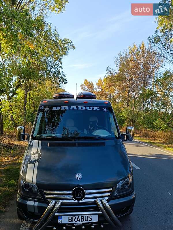 Дом на колесах Dodge Sprinter 2004 в 