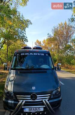 Дом на колесах Dodge Sprinter 2004 в 