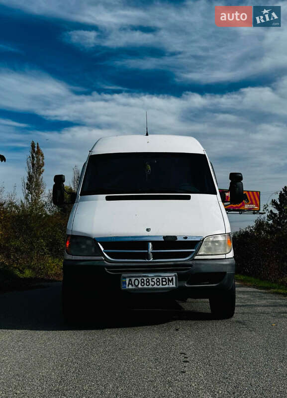 Мінівен Dodge Sprinter 2005 в Ужгороді