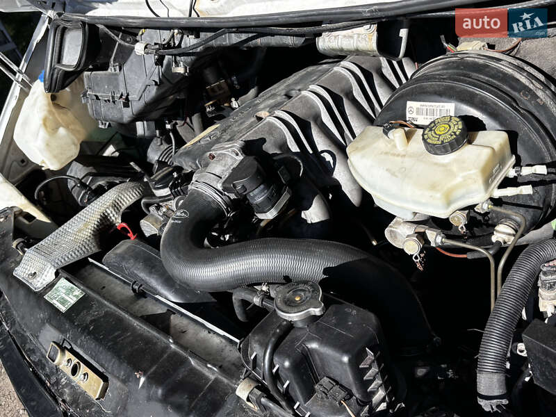 Вантажний фургон Dodge Sprinter 2003 в Києві