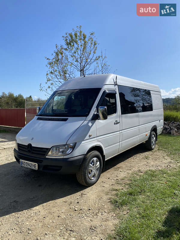 Микроавтобус Dodge Sprinter 2006 в Тячеве