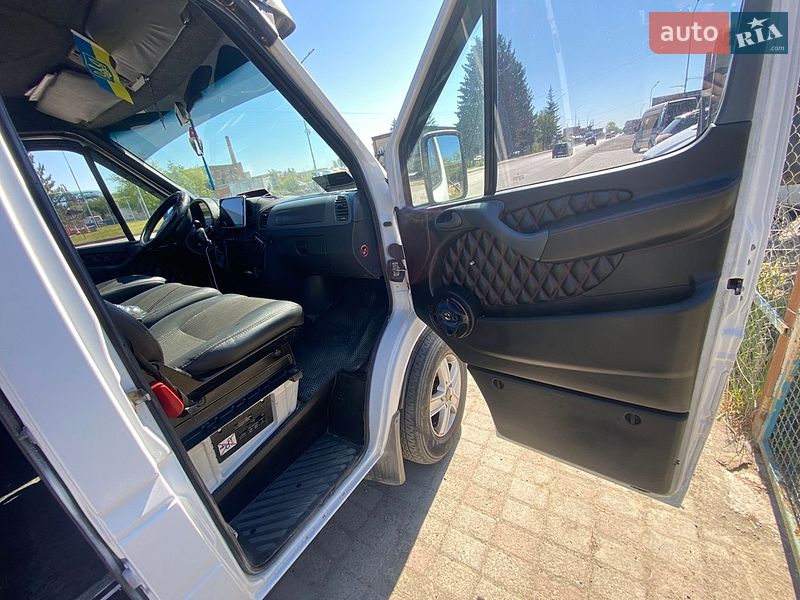 Грузопассажирский фургон Dodge Sprinter 2006 в Хусте