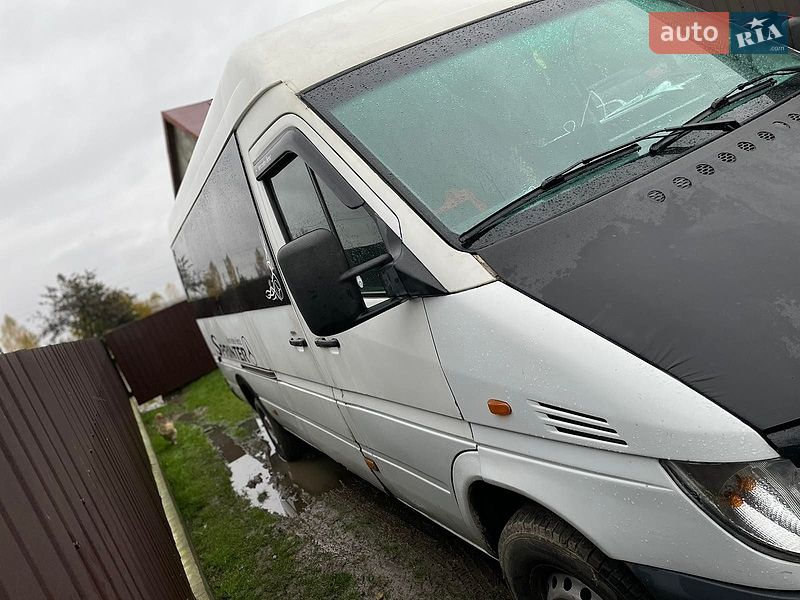 Минивэн Dodge Sprinter 2005 в Локачах