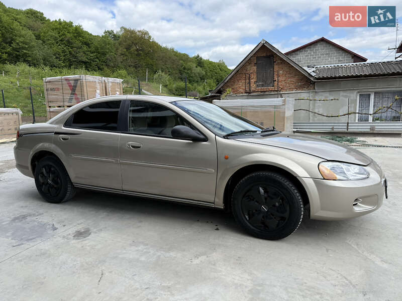 Седан Dodge Stratus 2001 в Теребовле