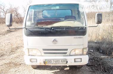 Грузовой фургон Dongfeng DF-30 2006 в Луганске