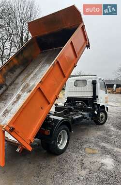 Грузовой фургон Dongfeng DF-47 2005 в 