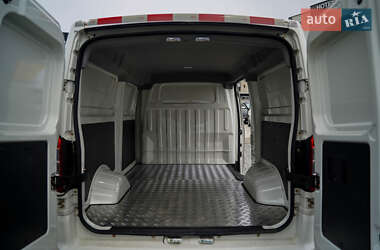 Вантажний фургон Dongfeng EM26 2022 в 