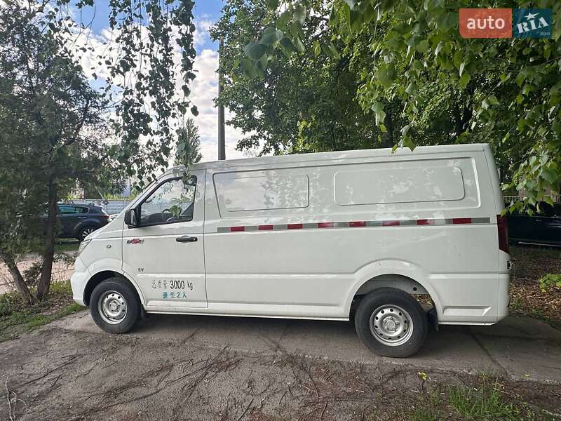 Грузовой фургон Dongfeng EM26 2022 в Киеве