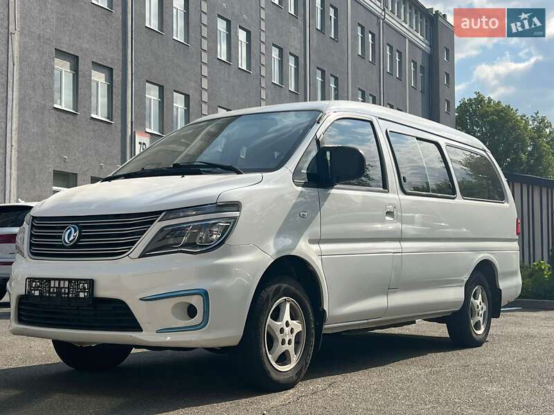 Минивэн Dongfeng M5EV 2017 в Киеве