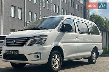 Минивэн Dongfeng M5EV 2017 в 