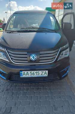 Минивэн Dongfeng M5EV 2020 в 