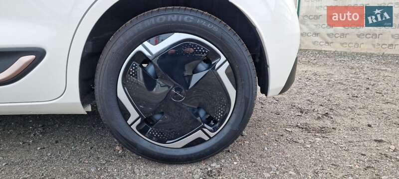 Универсал Dongfeng Nammi 01 2024 в Киеве