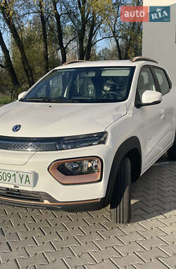 Внедорожник / Кроссовер Dongfeng Nano Box 2023 в 