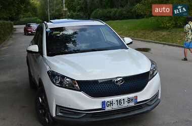 Внедорожник / Кроссовер Dongfeng Seres 3 2022 в 