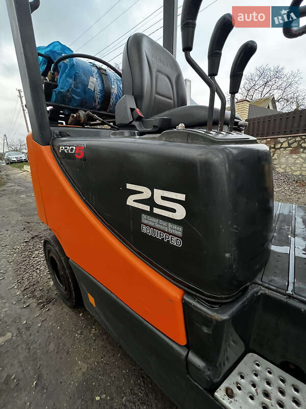 Вилочний навантажувач Doosan 255 LC-V 2014 в Тернополі фото 13 Вилочний навантажувач Doosan 255 LC-V 2014 в Тернополі