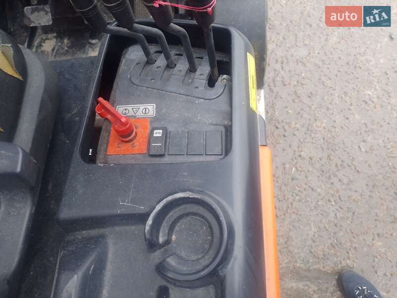 Вилочный погрузчик Doosan D 30C 2007 в Житомире